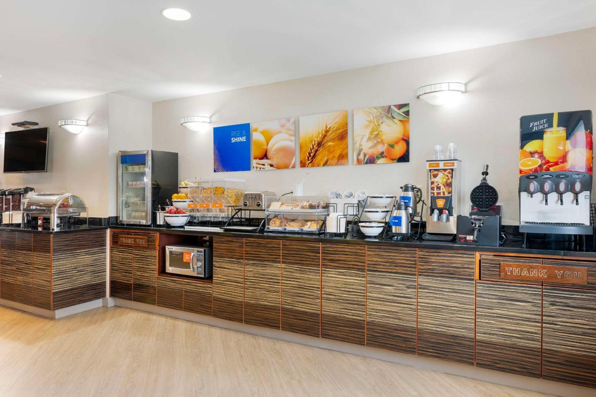 Comfort Inn Edinburgh - Columbus Exterior foto